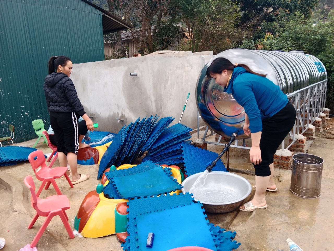 ĐIỂM TRƯỜNG MẦM NON TÀ TÉ DUY TRÌ CÔNG TÁC TỔNG VỆ SINH CUỐI TUẦN ĐẢM BẢO MÔI TRƯỜNG AN TOÀN – XANH - SẠCH - ĐẸP